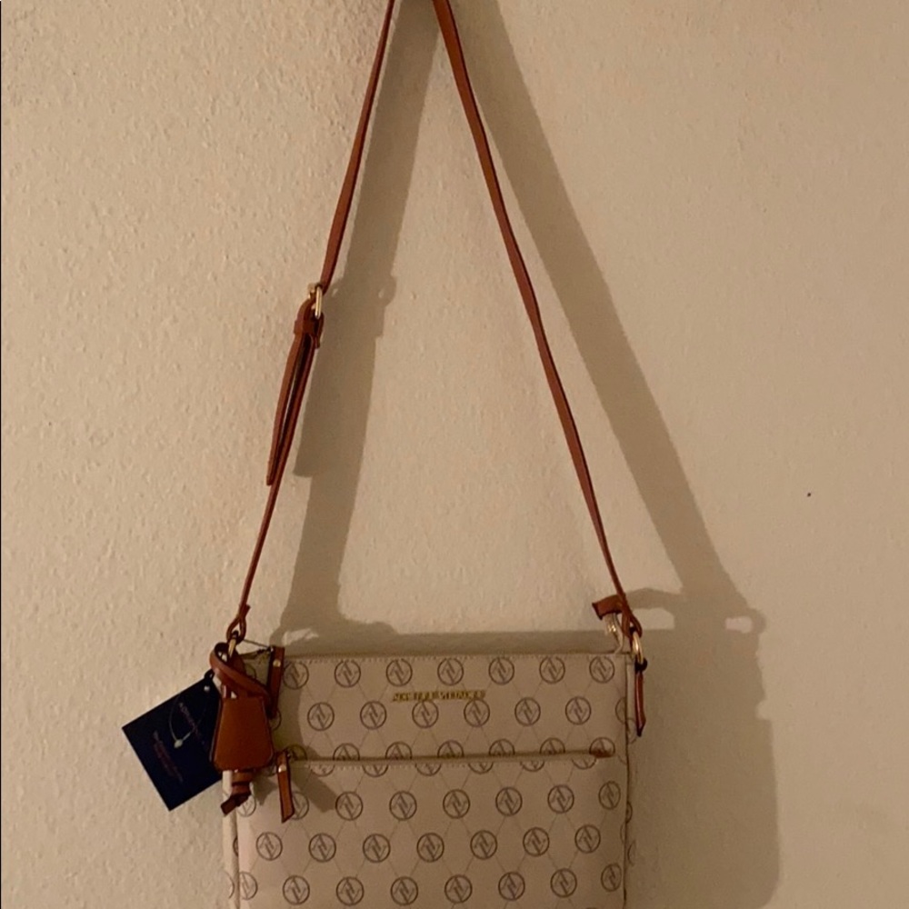 Women’s crossbody bag